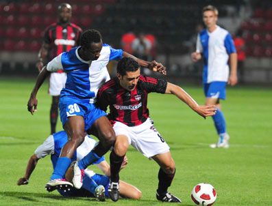 EMRE GÜNGÖR - Kırmızı Siyahlılar tur atladılar