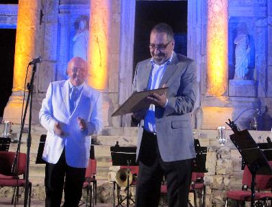 Uto Ughı Kuşadası‘na Hayran Kaldı