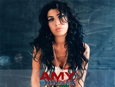 AMY WİNEHOUSE - Şarkıcı Amy Winehouse öldü Şarkıcı Amy Winehouse'un ardından