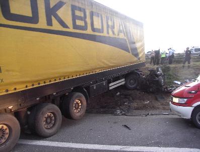 5 Kişinin Öldüğü Korkunç Kaza Kameralara Yansıdı