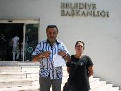 Başkana Kızan Seyyar Satıcı Belediye Önünde Eylem Yaptı