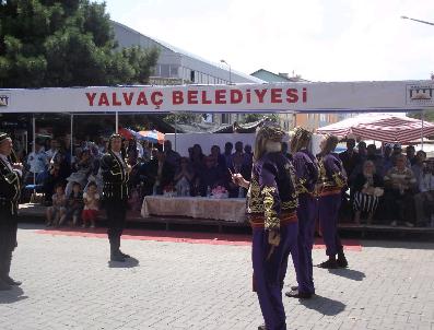 TEKIN BAYRAM - Ölüdenizli Yarenler Yalvaçlılar’I Büyüledi