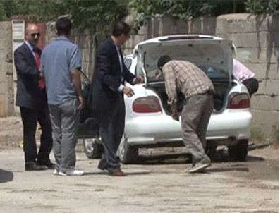 Van'daki bomba olayıyla ilgili mahkemeye sevk edilen 5 kişiden 3'ü tutuklandı