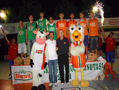Banvit Erdek Sokak Basketbolu Turnuvası Muhteşem Final Gecesiyle Son Buldu