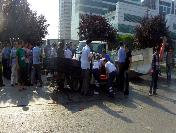 Karşı Yöne Geçen Kamyonet Dehşet Saçtı: 5 Yaralı