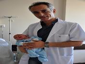 Mehmet Bebek İki Dişiyle Doğdu