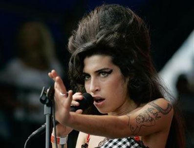 AMY WİNEHOUSE - Amy Winehouse'nin hayat Albümü