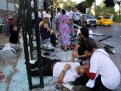 Otomobil Durağa Daldı: 1 Ölü, 5 Yaralı