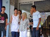 Plajda Yarı Cıplak Bulunan Turıste Polıs Sahıp Cıktı