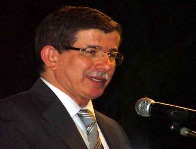 Dışişleri Bakanı Ahmet Davutoğlu: