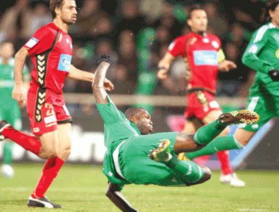 COLLINA - 2 takım küme düşürüldü