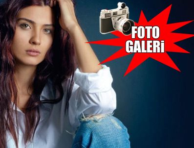 ONUR SAYLAK - Ünlü oyuncu Tuba Büyüküstün evlendi