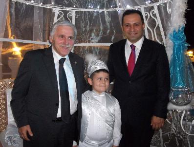 SELAHATTİN KARAAHMETOĞLU - Chp Genel Başkanı Hurşit Güneş‘ten Açıklamalar