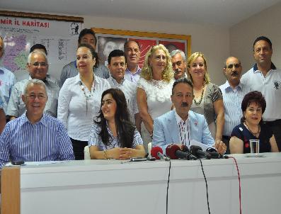 MUSTAFA MOROĞLU - Chp İzmir İlden Genel Merkezin Yemin Tepkisine Destek