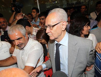 KEMAL BURKAY - Kemal Burkay 31 yıl sonra Türkiye'de