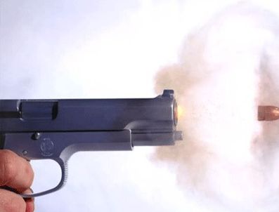 ALİ FUAT CEBESOY - Dilekçeyle savcılığa şikayet ettiği sevgilisi tarafından başından vuruldu