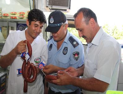 NURETTIN TURSUN - Döşemealtı‘nda Pazar Yerleri Rutin Olarak Denetleniyor