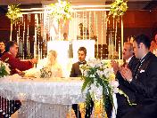 Vanlı Ve İranlı Turizmcileri Buluşturan Düğün