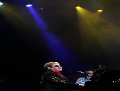 Elton John Konseri