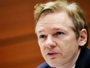 Assange şok belgeler peşinde