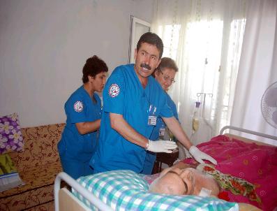 KAYGıSıZ - Salihli‘de 26 Hasta Evinde Tedavi Ediliyor