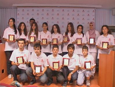 Körfez Dershanesi‘nin 30 Öğrencisi Sbs‘de 500 Tam Puan Aldı