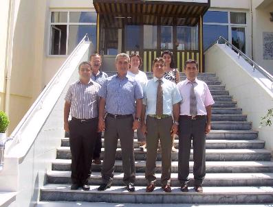 AVNI ÇAKıR - Kaymakam Karataş‘tan Huzurevi Ziyareti