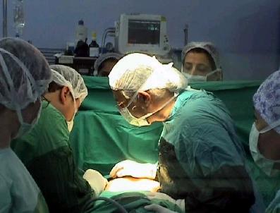 CERRAHPAŞA - ‘Kundacı Göğsü’ Ameliyatı Başarıyla Yapıldı