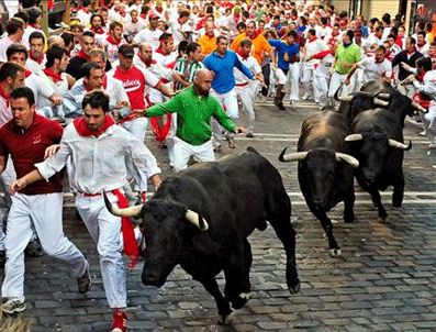 ERNEST HEMİNGWAY - San Fermin Festivali başladı