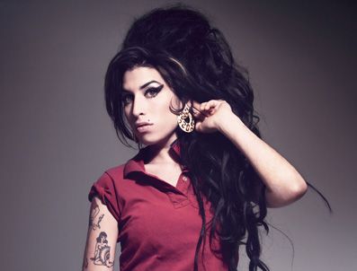 Amy Winehouse ölmeseydi anne olacaktı