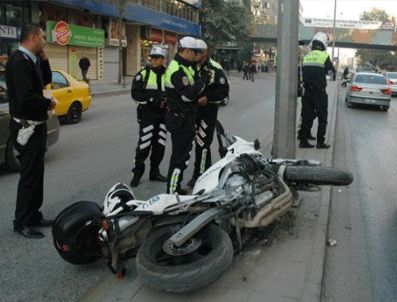Beyoğlu'nda trafik kazası: 2 yaralı