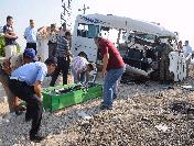Petrol Tankeriyle Minibüs Çarpıştı: 2 Ölü, 11 Yaralı