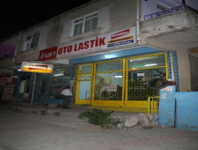 4 Kez Soyulan Dükkanını Kapattı
