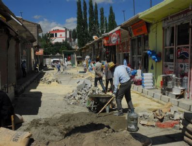 Başkale Belediyesi`nin 20 Bin Metrekarelik Yol Projesi