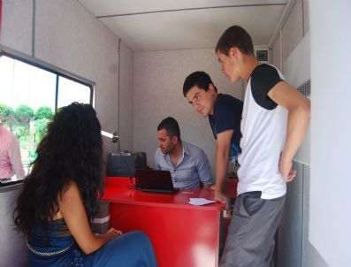 İZZET ÇETİN - Chp Gençlik Kolları`ndan Üye Sayısını Artırmak İçin Hamle