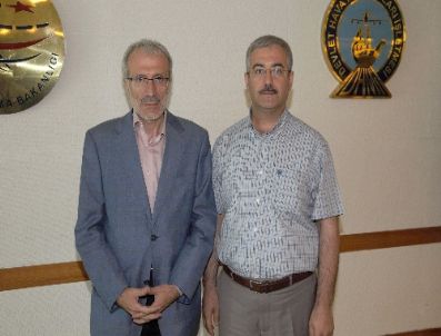 SÜLEYMAN GÜNDÜZ - Doktor Milletvekilleri Yardım İçin Kenya`ya Gitti