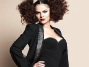 Gamze Topuz'un burnu kırıldı