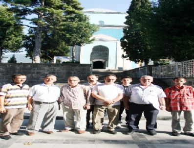 İmamlar Uyuşturucuyla Mücadele İçin Dernek Durdu