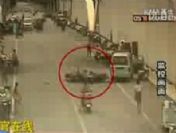 Kadına laf atan sürücünün sonu fena oldu