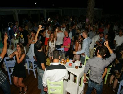 Mambo Beach Club’ta Parti Bitmiyor