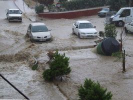 Bandırma`da Sağanak Yağış