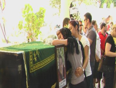 KEÇIKALESI - Domuz Avında Arkadaş Kurşunuyla Ölen İşadamı Toprağa Verildi