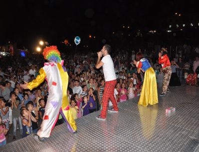 BEDİRHAN GÖKÇE - Düzce Belediyesi Ramazan Etkinlikleri Devam Ediyor