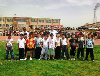 ELVAN ABEYLEGESSE - Erzurum’da Çalışıyor, Başarıya Koşuyorlar