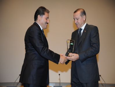 BEZ BEBEK - Malatya Belediyesi`ne Eğitim ve Kültür Merkezi Projesi Ödülü