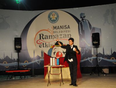 NIOBE - Manisalılar Genç İllüzyonisti İlgiyle İzledi