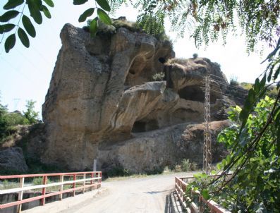 Tekkeköy Mağaraları Turizme Kazandırılıyor