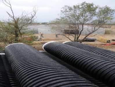 Torbalı Kanallarla Örülüyor