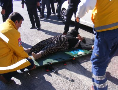 Altıntaş`ta Trafik Kazası: 1 Yaralı