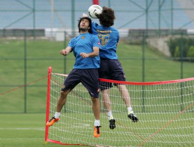 Ankaragücü, Ayak Tenisi Oynadı